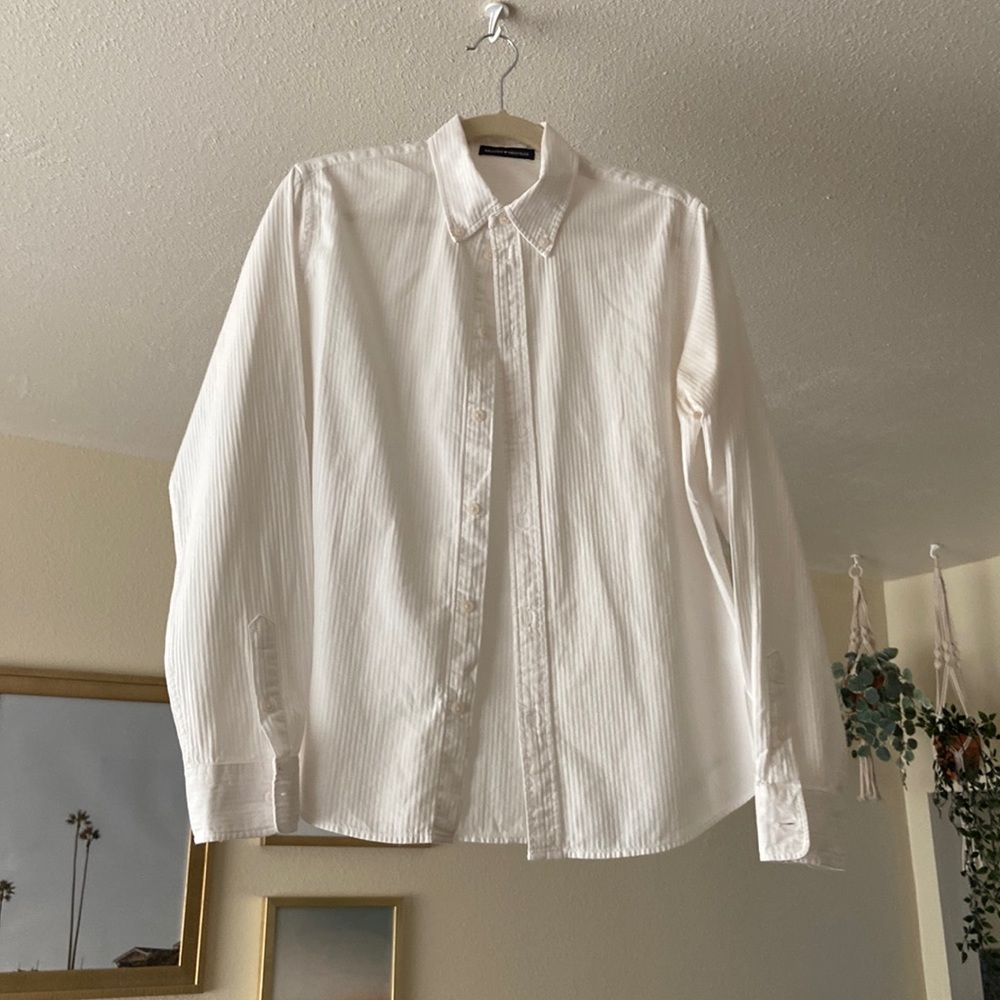 brandy melville white striped long sleeve shirt